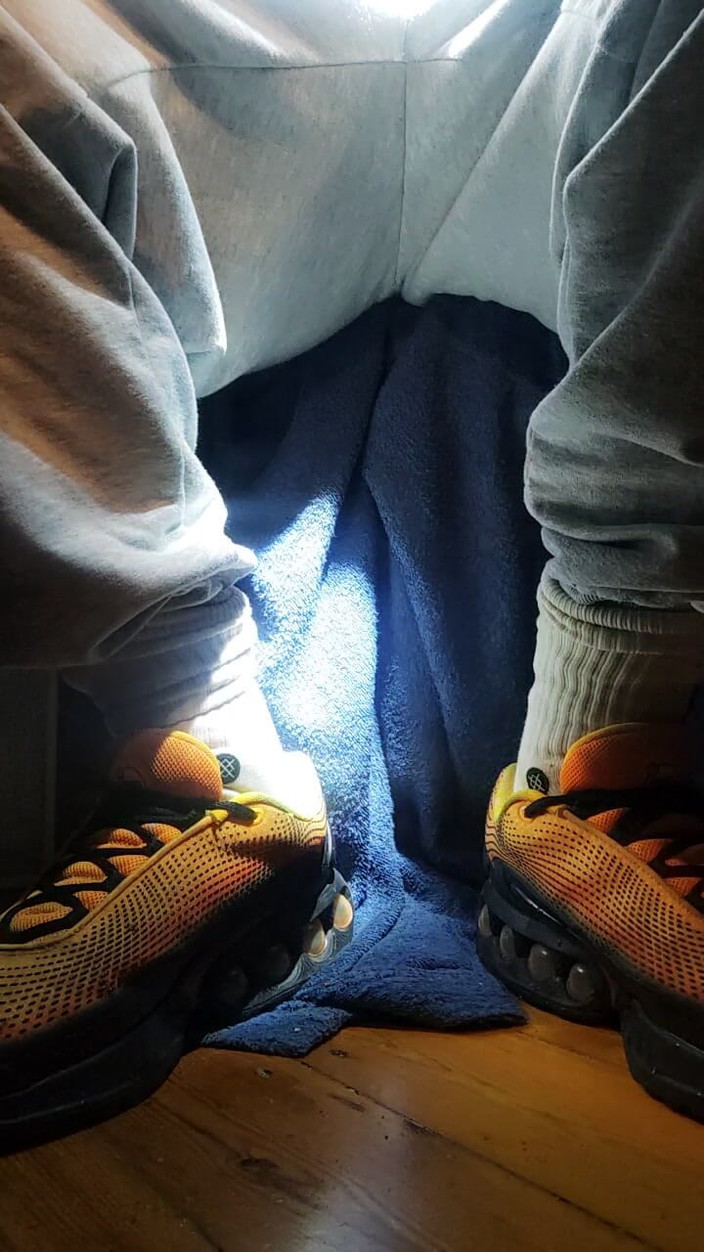 SmokedAlloy2: Dj-bro 오줌과 더러운 양말로 게임.... 망치질!