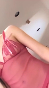 Sasha Grey může stříkat, pouze pokud má hardcore anální trojku se spoustou DP.