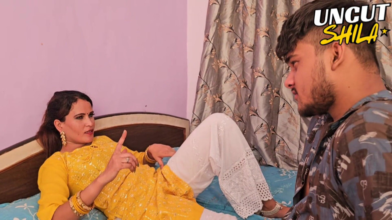 Uncut Shila: Big Boobs Indian Bhabhi Strips Saree and Rough Fucks with...