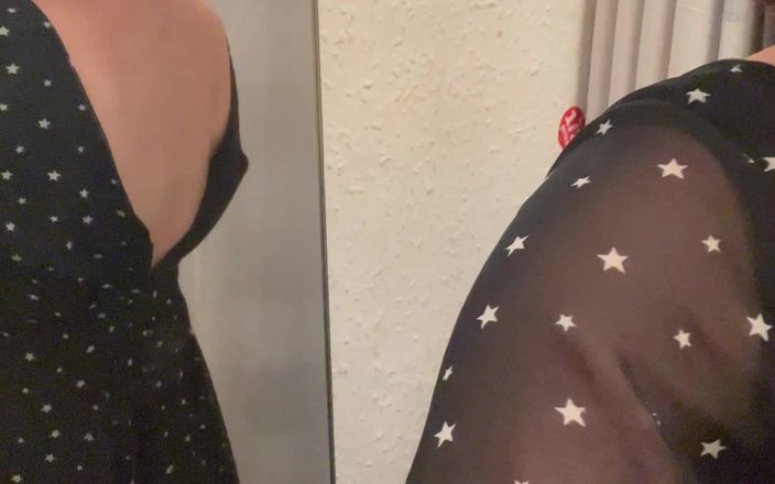 MistressWriggler: Stark Bollock nue dans un lieu public pour essayer de...