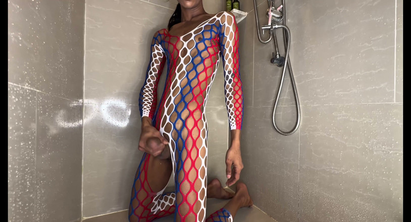 LadyboyLadyboy: Ladyboy Nancy Supercock Measured