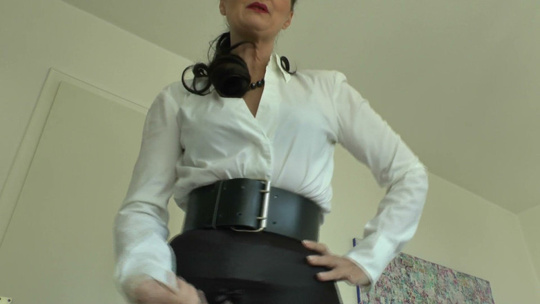Lady Victoria Valente: 폭유 벨트 85부 - 레이디 빅토리아 발렌테