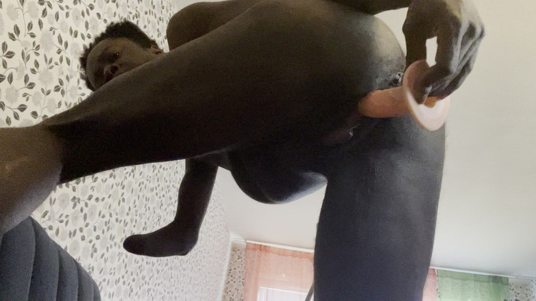 Ebony Amputee: Dritto verso l'alto