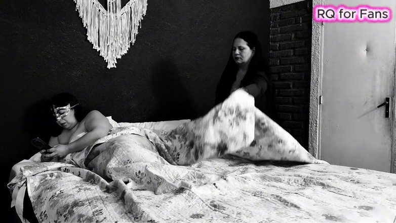 Riderqueen: 粉丝视频，女同性恋启蒙，与朋友探索，场景