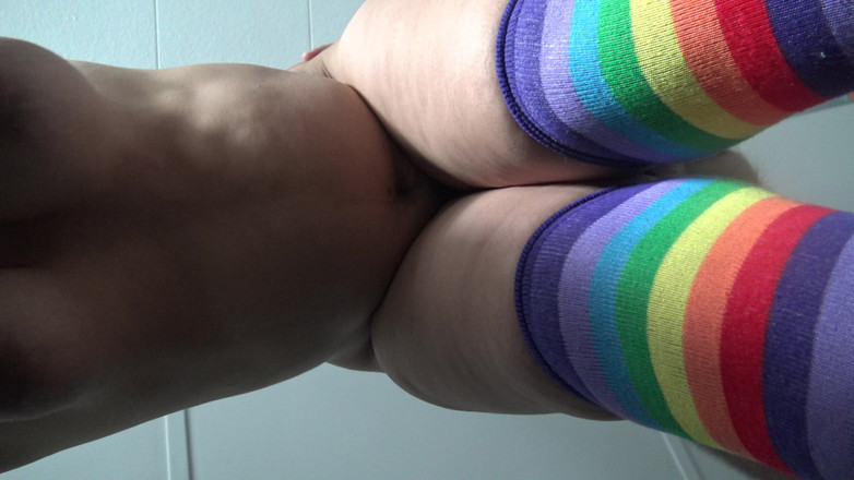 Stepmom Susan: Prsatá britská MILFka mi dovoluje ošukat její chlupatou kundu