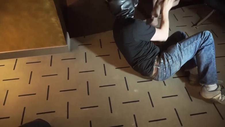 Lady Mesmeratrix Official: Szalona laska kobieca dominacja karze zamaskowanego niewolnika