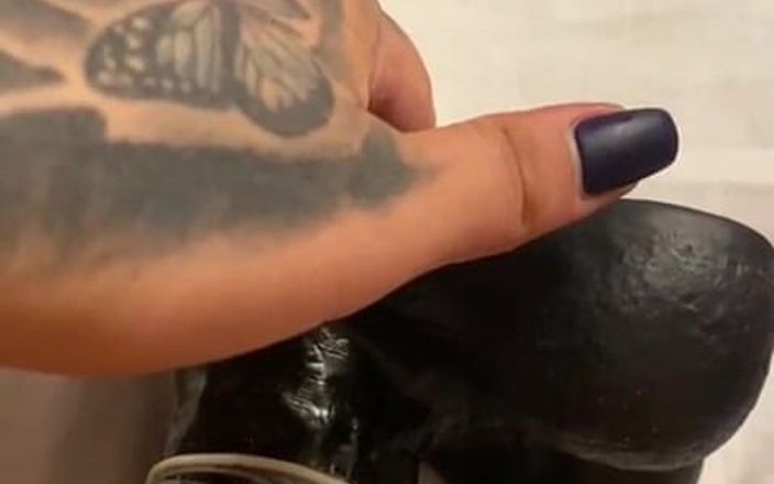 TattoedKate: Můj těsný zadek