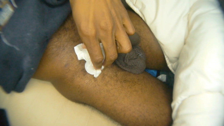 Dorian DomTop: Мастурбация с большим черным членом: после сцены