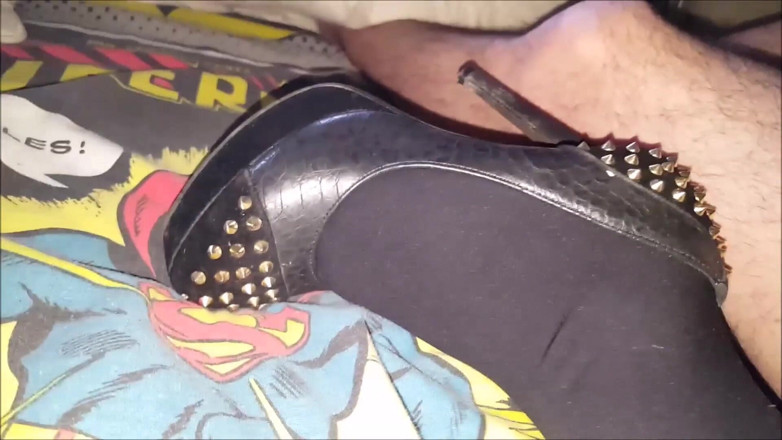 Nylon Xtreme: High heels pantyhose and cum
