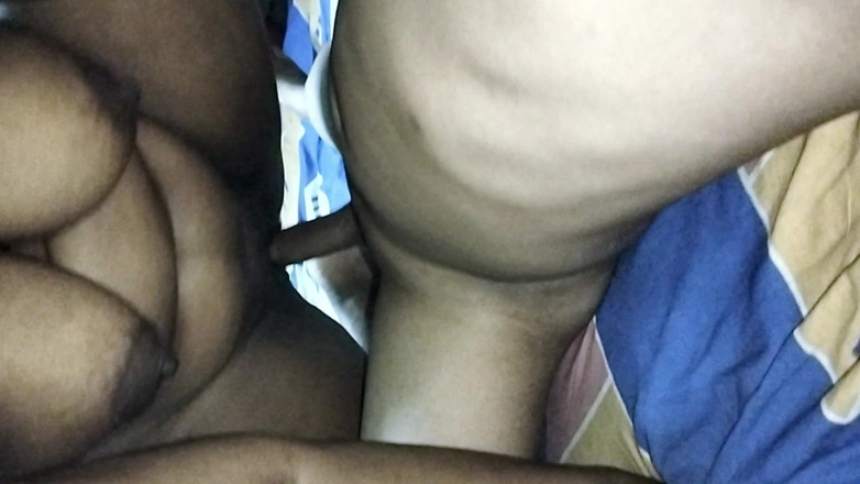Angel Surovi Lata: Fui a la casa de mi amigo y me follé...