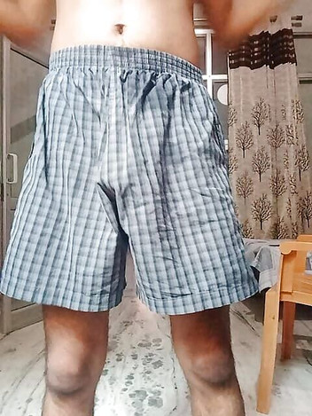 sexy_series: Hintli ateşli oğlan çıplak meme uçları ve yarak