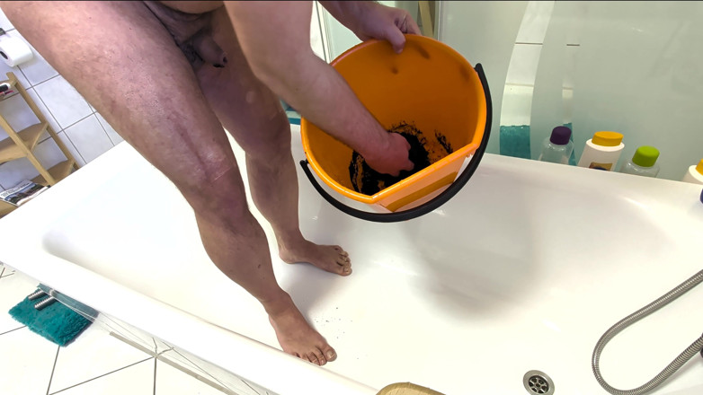 Alex Butt: Dirty Stepdad Bod Slut Plays with Mud