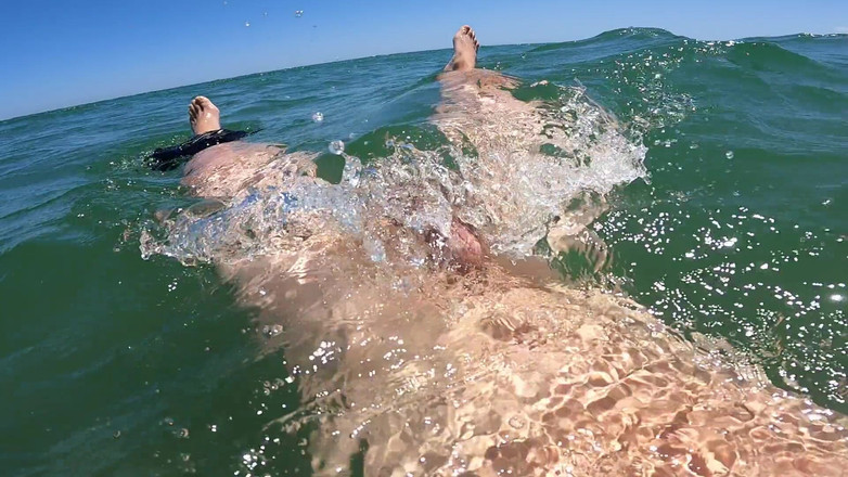 Cool Body: Я кінчаю тільки для задоволення від відчуття вільної, голої на громадському пляжі