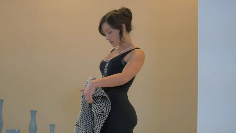 XXXEROTICONLY: Si rambut coklat muda bermain bersendirian dengan badannya