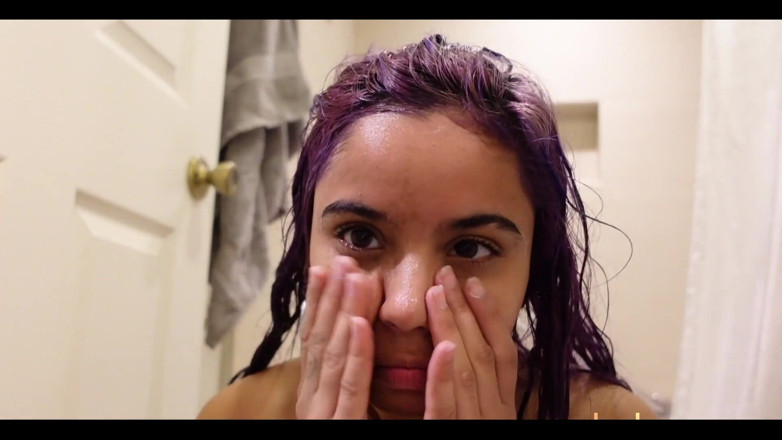 Natasha Kaur: Bekijk me douchen