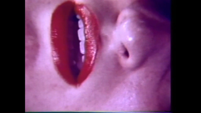 The Unforgettable: 蜘蛛玩弄仪器