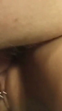 Blonde MILf nimmt dicken schwanz für gesichtsbesamung