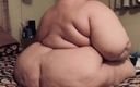 Big beautiful BBC sluts: 私の巨大な脂肪のお尻のファンの要求を振る