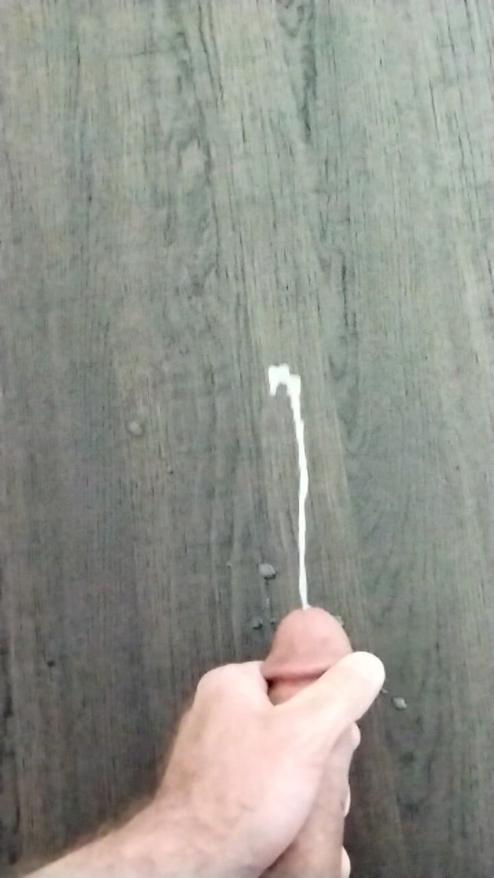 Calo Cazzone: Slo Mo Cumshot