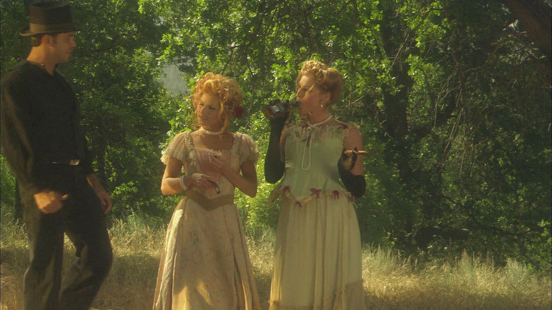 Outdoor Lesfun games: 复古女同性恋者在永恒的行动带回记忆！