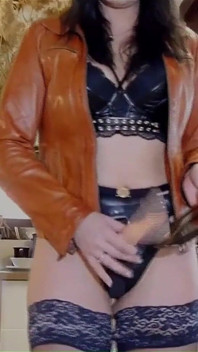 Strapon joi giacca di pelle fetish, sputo & intenso stuzzica- prev