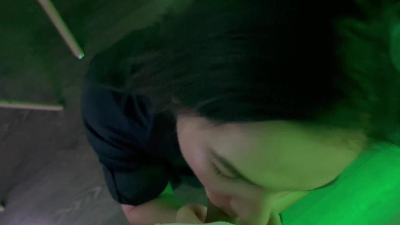 Romanian Girls: Bella seksowna połyka całą spermę