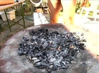 Maledom Austria: Escravas lixo!