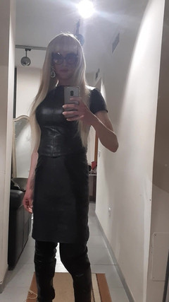 Tatiana Zorrita: Leather Jmzp