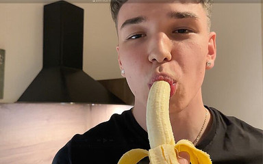 East Boys studio: Exclusiv - Justin Skye