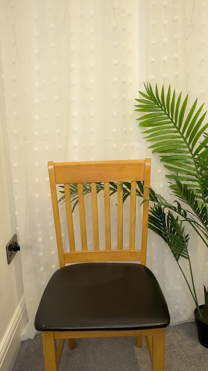 catherinecan69: Kamu ngocok penis sekretarismu