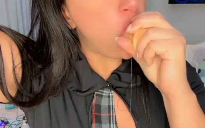 Emanuelly Raquel: Friday Fetish Student