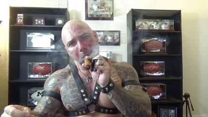 MasculineJason - Jason Collins: Dominace / kůže / kouření / pán / otrok!