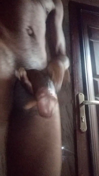 Londiq Displaying His BBC Fingering Anal, Mastabating and Cum