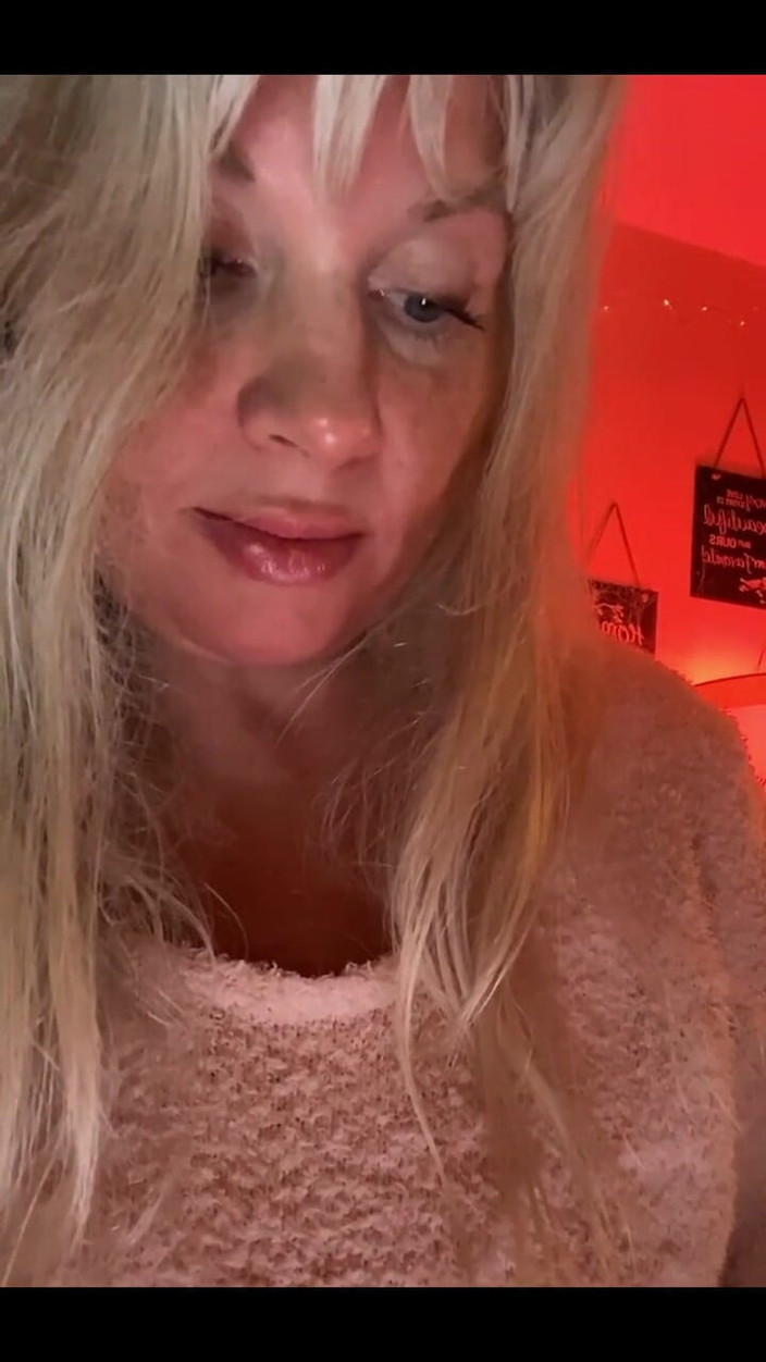 PaintedRose Taboo Femdom Fetish MILF: Head Space