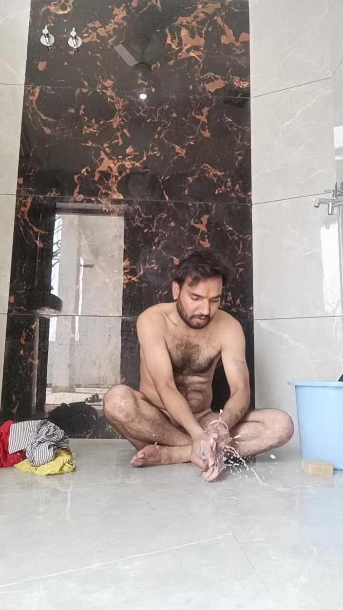 Rajasthani-old-lover: Băiat tânăr desi bucurați-vă de spălarea lenjerie tatălui vitreg și bucurați-vă...