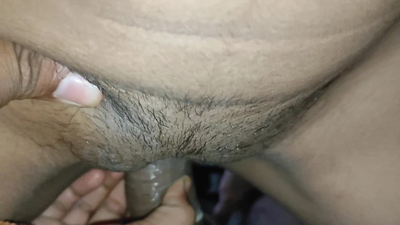 Gini272: Bhabhi's Sex at Night When No One Was at Home