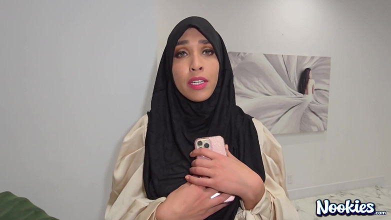Nookies: Crot untuk penyelamatan briana - fantasi berhijab
