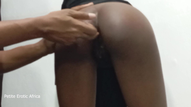 Petite Erotic Africa: Fingering Ebony Teen Anal Before Sex