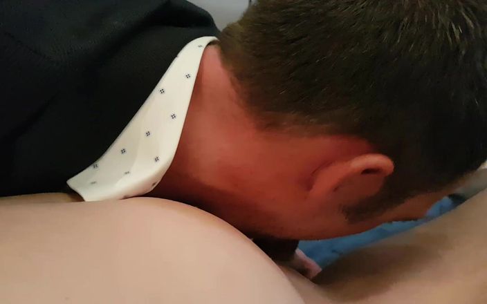 Double-Dutchies: Vloeibare voorgerecht - aftrekken, diep in de keel zuigen en klaarkomen