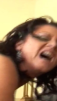Branca milf tem uma foda interracial selvagem com um grande pau preto