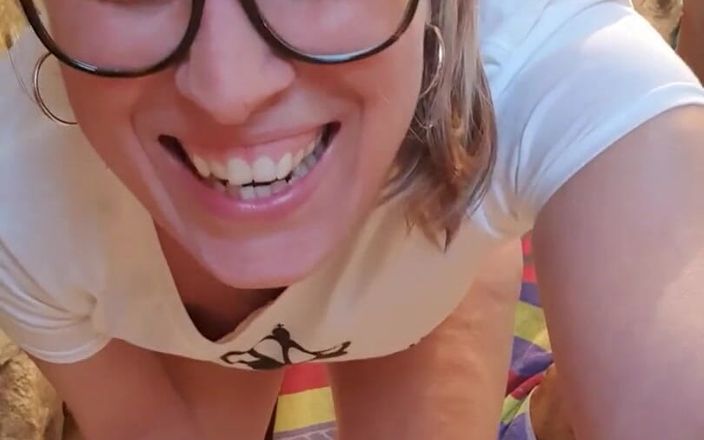 TheaRemmel: Pisse dans la baignoire