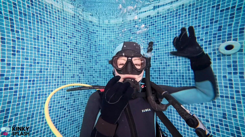 UKCuteGirl Lucy Lauren: Scuba Skills Underwater Training Session