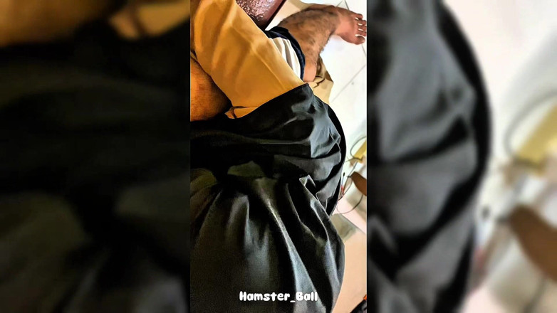 Hamster_Ball: Casă! Pula mea lungă este iubită de o studentă malaieziană...
