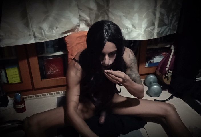 Ombunny: Watch Raw Trans Goddess Blow Her Load