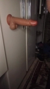 Kongkek dengan Dildo bersendirian