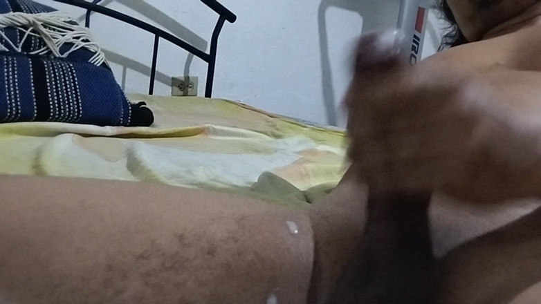 tavoro18: Trong phòng của chị kế của tôi