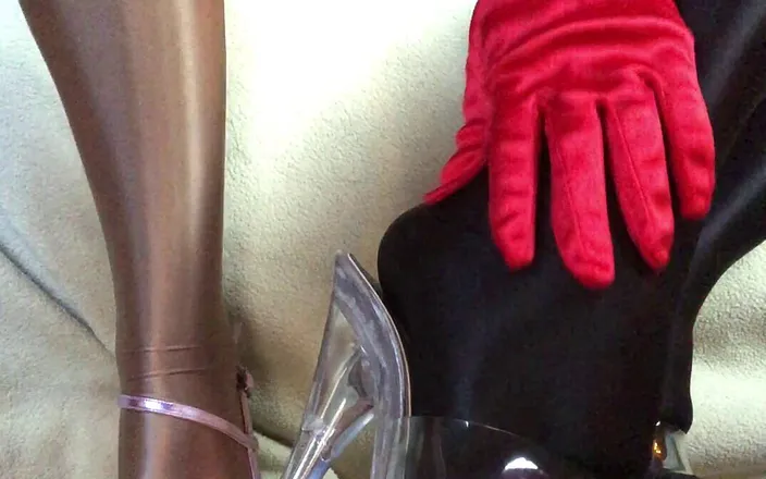 Get sucmedoff here Fiebre Anal Navo Rico: Sensual Teasing Close up Legs and Feet in Shiny Glossy...