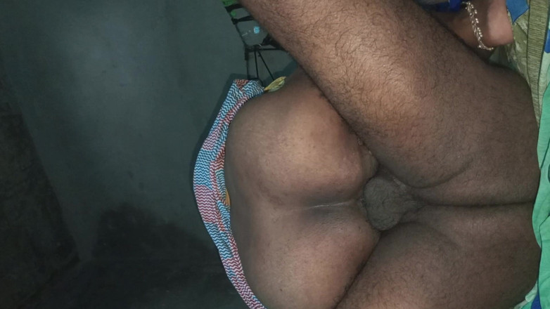 Thirsty pussy girl: Al doilea meu video Mătușa a făcut sex cu unchiul...
