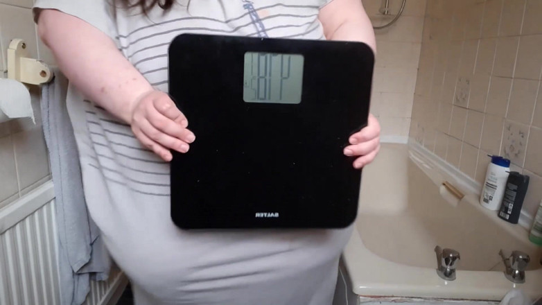 SSBBWLadyBrads: SSBBW sierpień ważenie i kontrola zdrowia