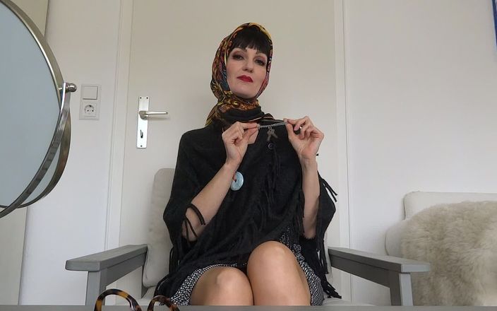 Lady Victoria Valente: Key headscarf mistress: 1 week of strict headscarf training for you!